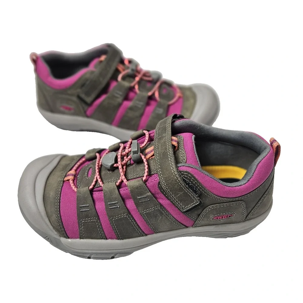 KEEN Newport H2 Sandals Youth 6 Very Berry Fusion Coral Outdoor Hiking
